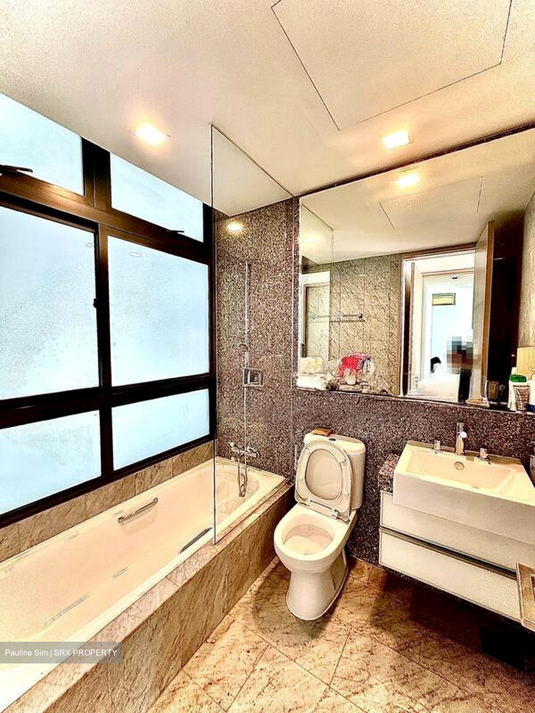 RiverGate (D9), Apartment #499243181